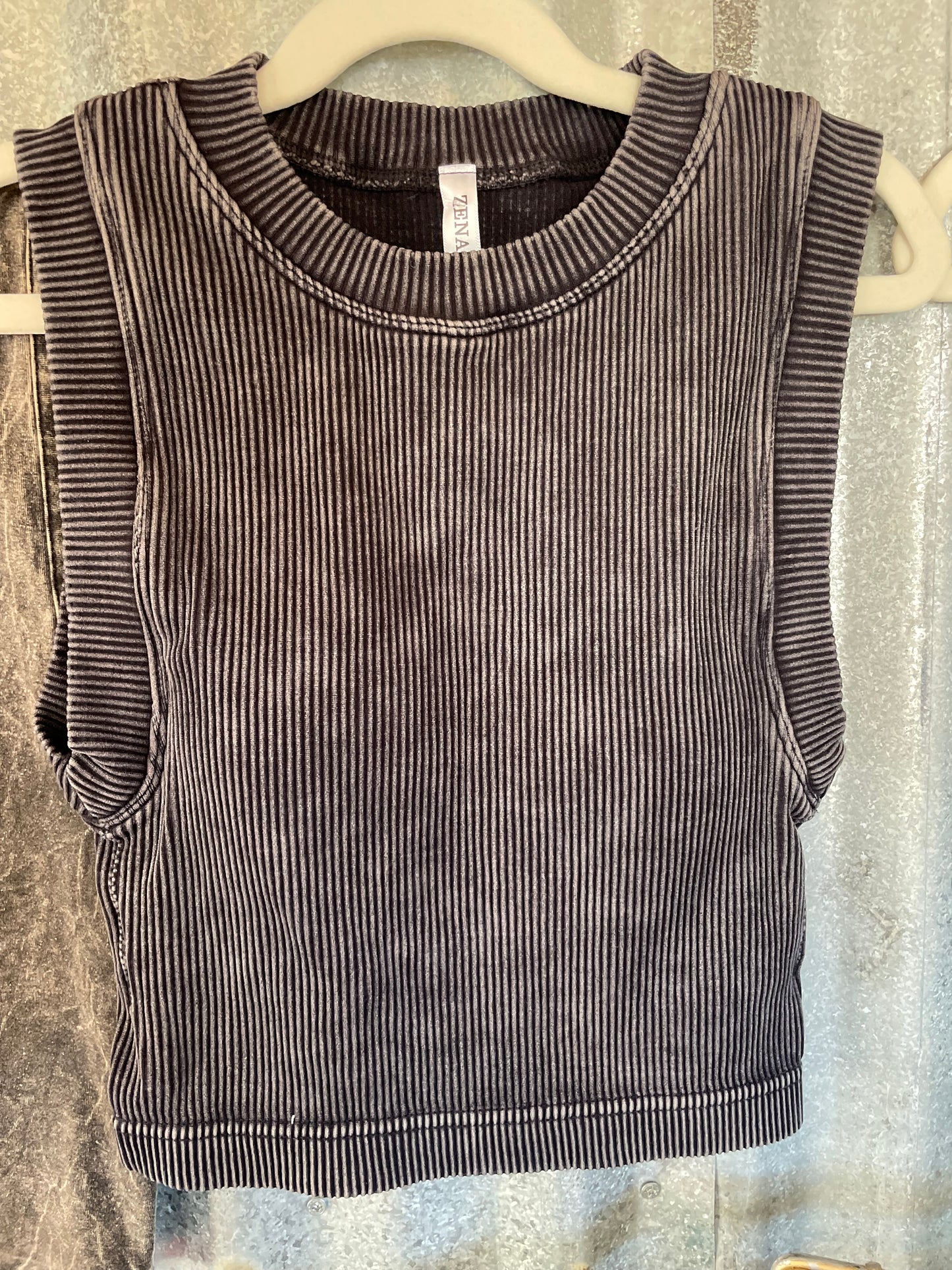 Cropped Tank Tops