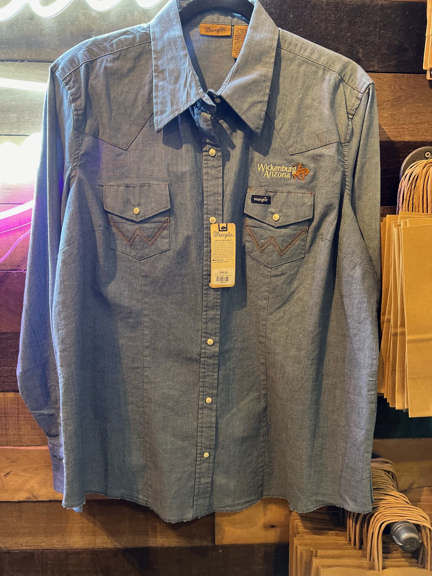 Embroidered Wrangler Pearl Snaps
