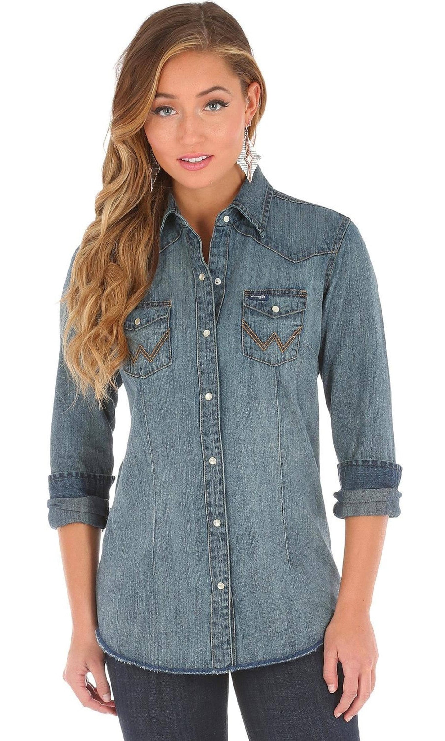 Women's Wrangler Long Sleeve Western Pearl Snap Shirt
